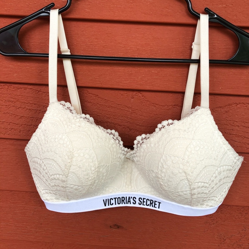 Victoria’s Secret bra